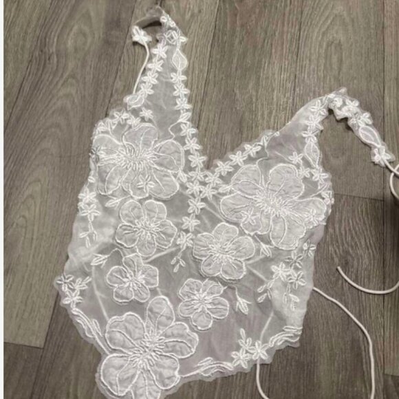 White Y2k Floral Women's Embroidered Sheer Halter Cami - Picture 7 of 7